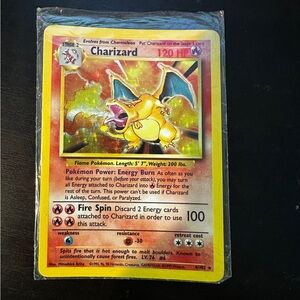 Charizard base set Pokemon Card